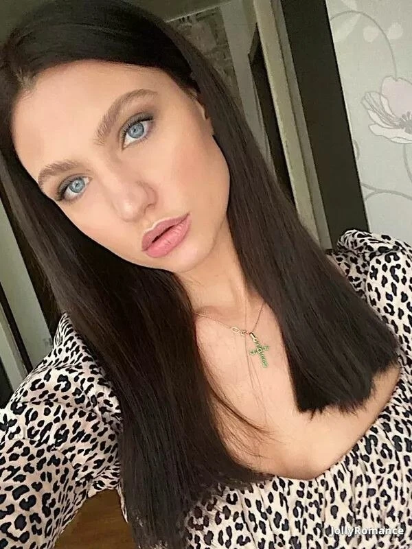 Valeria Profile image 3